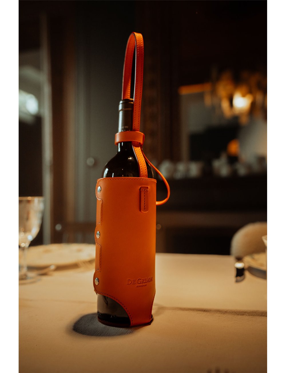 Luxury leather wine bottle carrier