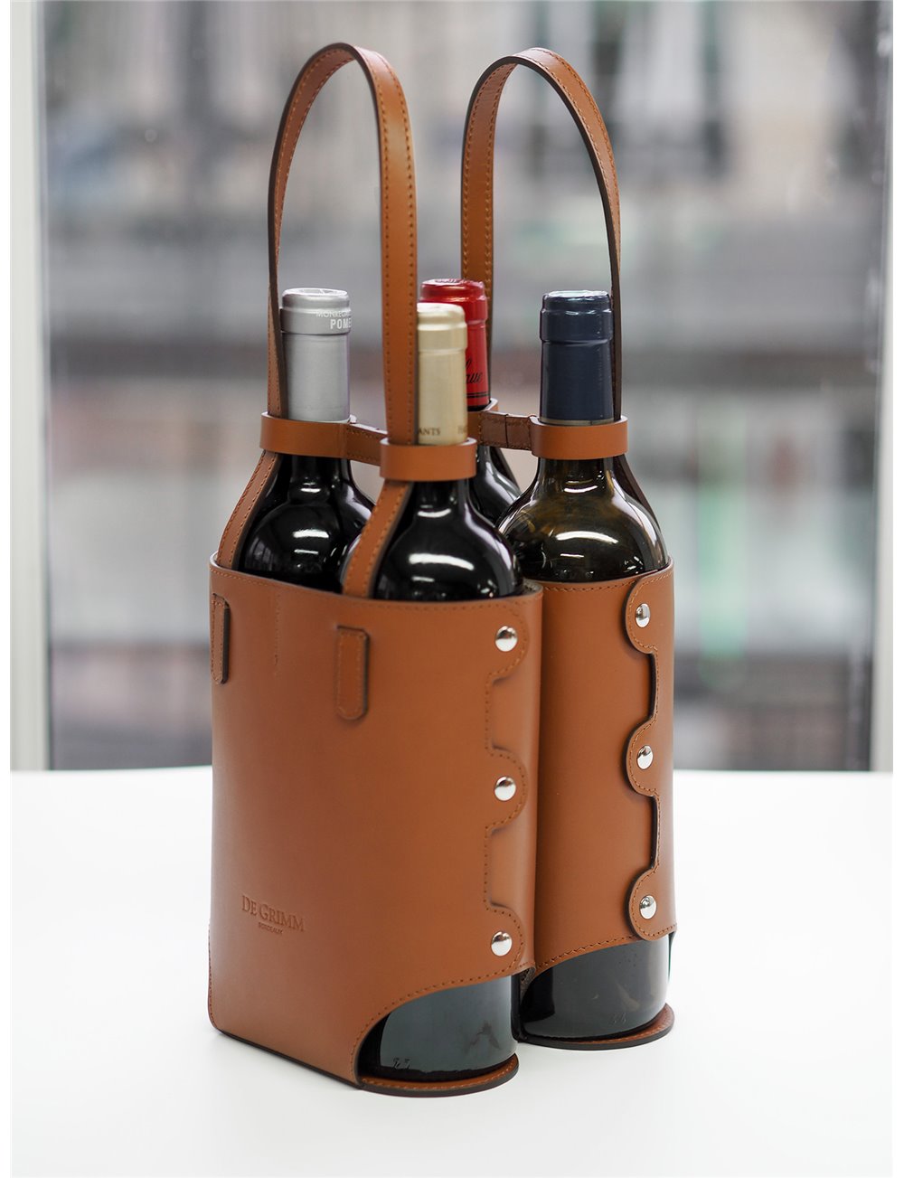 Luxurious leather quatuor bottle carrier